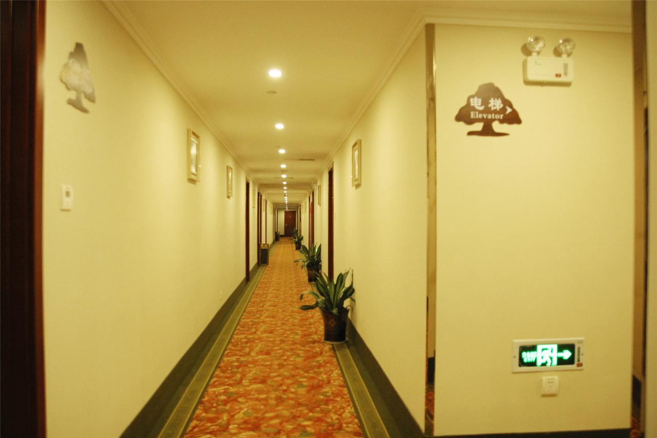 Greentree Alliance Sanya Jiyang District Yalongwan Road Hotel Exterior photo